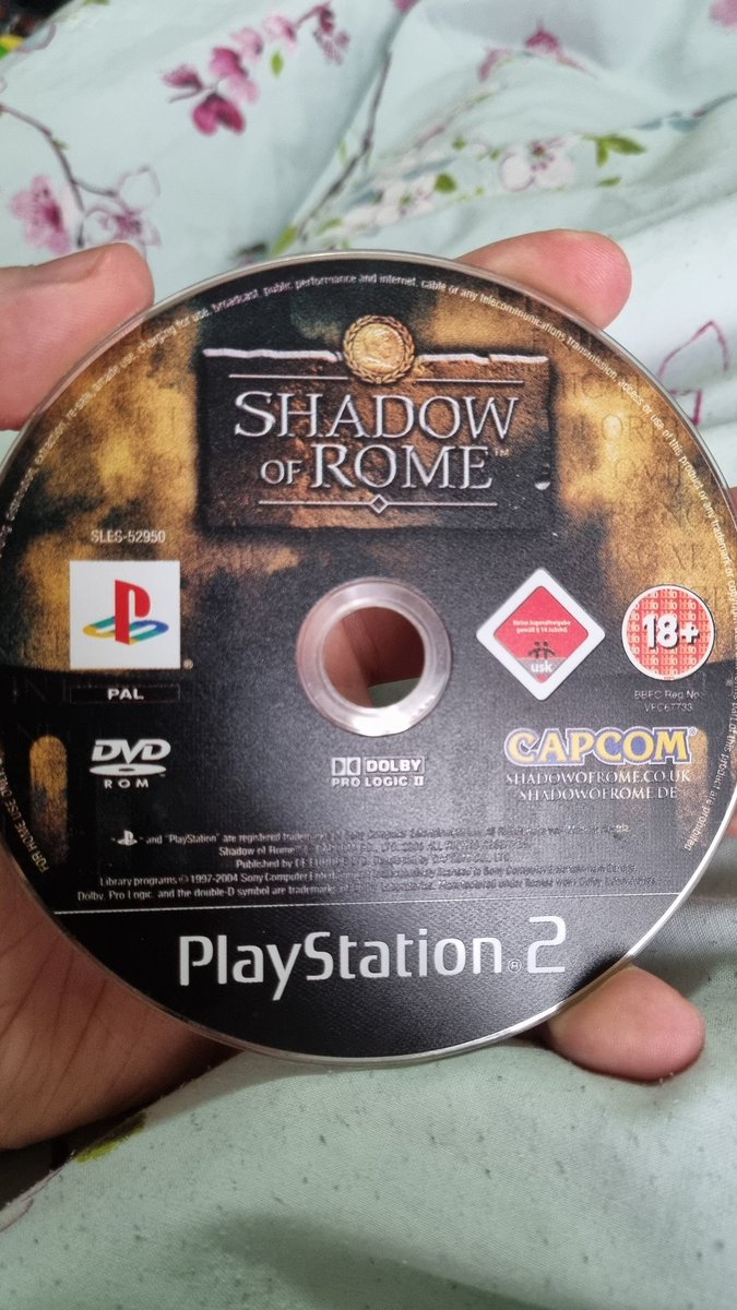 EmperorParsy198's tweet image. Found this is the cupboard yesterday , this needs a remaster or ro be brung to the playstation store so I can re buy it and enjoy it again on my ps5 lol ide love to see this is the store any way shape or form #playstation #psnstore #ps2 #capcom @PlayStationEU @CapcomUSA_ #CAPCOM
