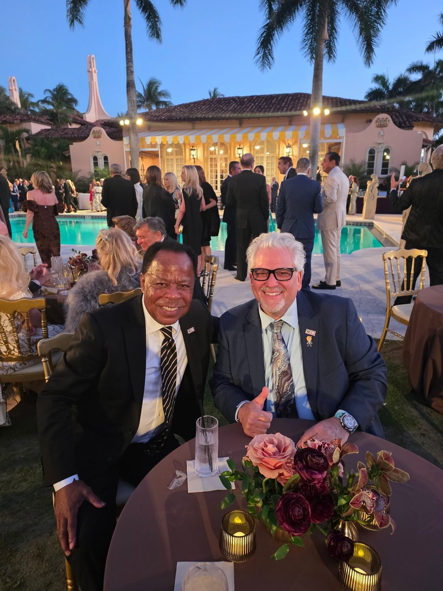 LeoTerrell tweet media