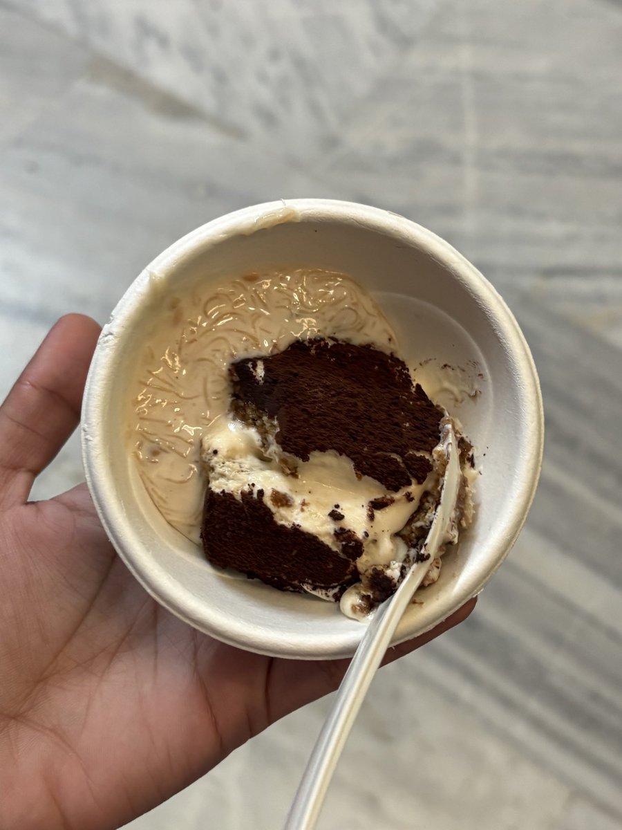 Tiramisu Latte tweet media