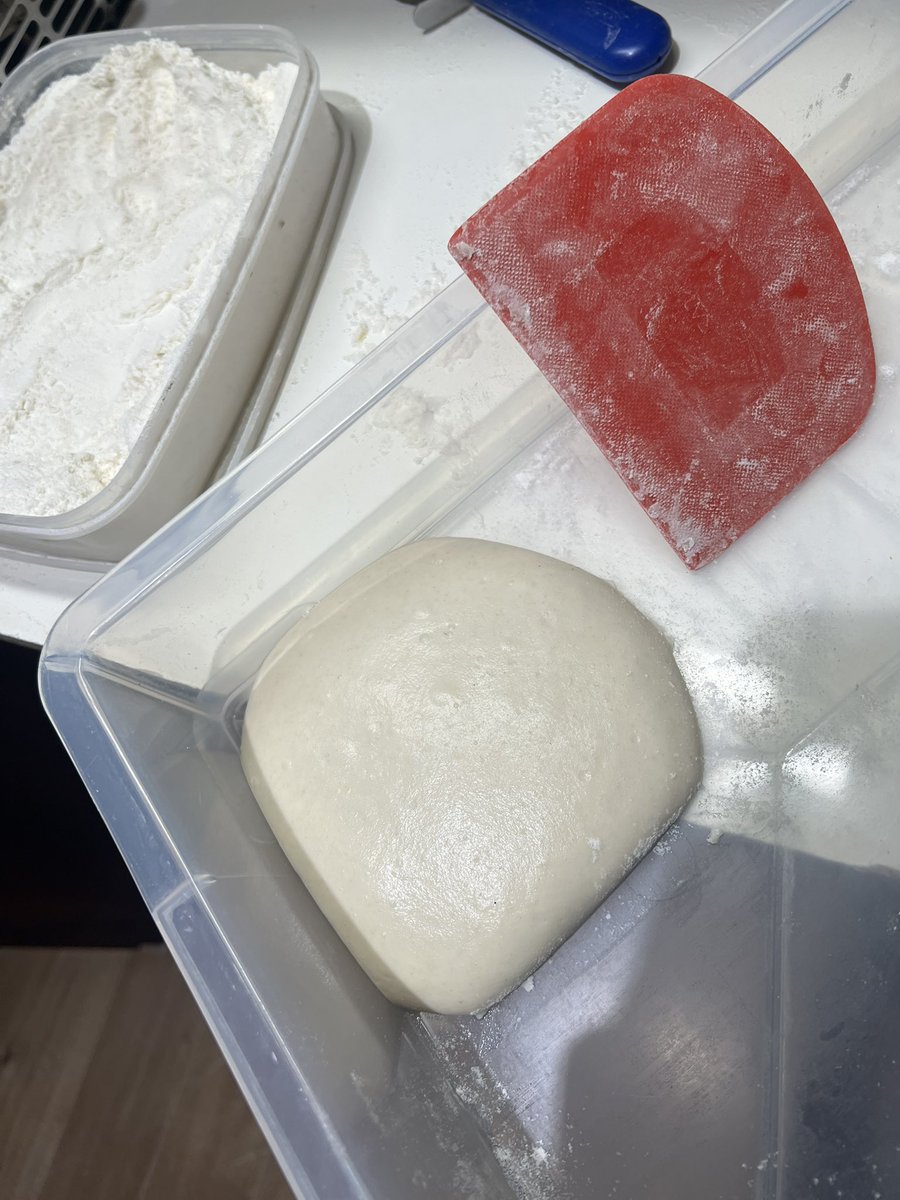 kamata_fooqoo's tweet photo. 本日生地切れの為、ピザの販売は終了致しました🍕また次回宜しくお願い致します✨

#東京　#大田区　#蒲田　#銭湯　#公衆浴場　#福の湯　#蒲田福の湯　#ピザ　#自家製ピザ　#オーガニック https://t.co/6d8Py5bTwY
