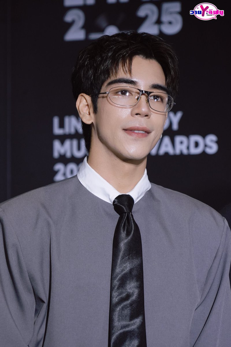 หนุ่มแว่นที่จริงใจ " ไป๊ป มนธภูมิ" GELBOYS ร่วมเดินพรมในงาน LINE MELODY MUSIC AWARDS 2025 🏆 🎊🎶💚

#LMMA2025
#LINEMELODYMUSICAWARDS2025 #LINEMELODY #LMMA2025xGELBOYS #GELBOYS  #PIDEmonthapoom