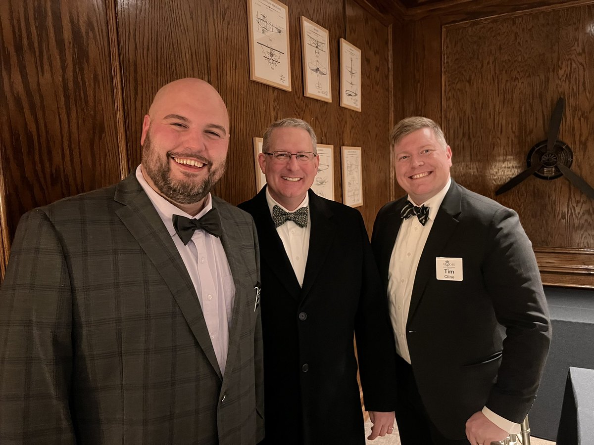 Jim_Hall84's tweet photo. Just a few more from the Goose &amp; Gridiron Lodge No. 1717’s Festive Board &amp; Initiation!! What a great day for Freemasonry!
#GooseAndGridiron #FestiveBoard #Brothers #BowTies #Freemasonry https://t.co/SbPgvbfKVz