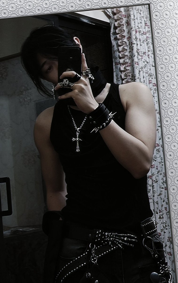 ✞.᛭SlayS🕸️..✞ tweet media