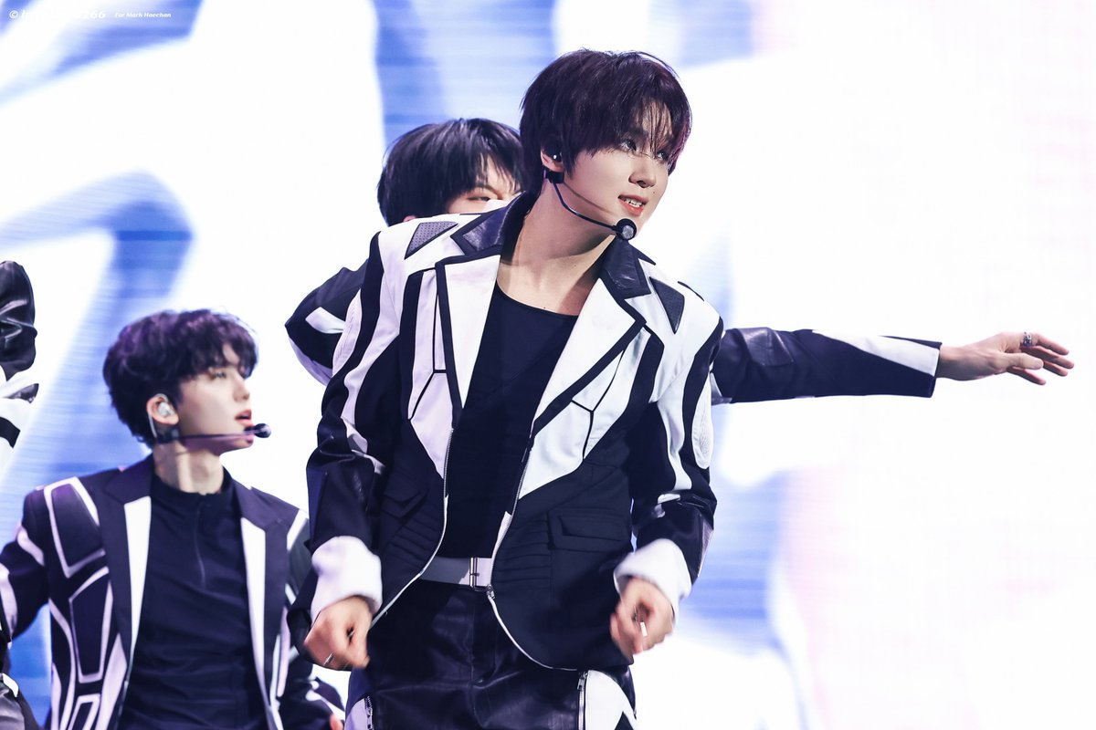 Irreplaceable tweet media