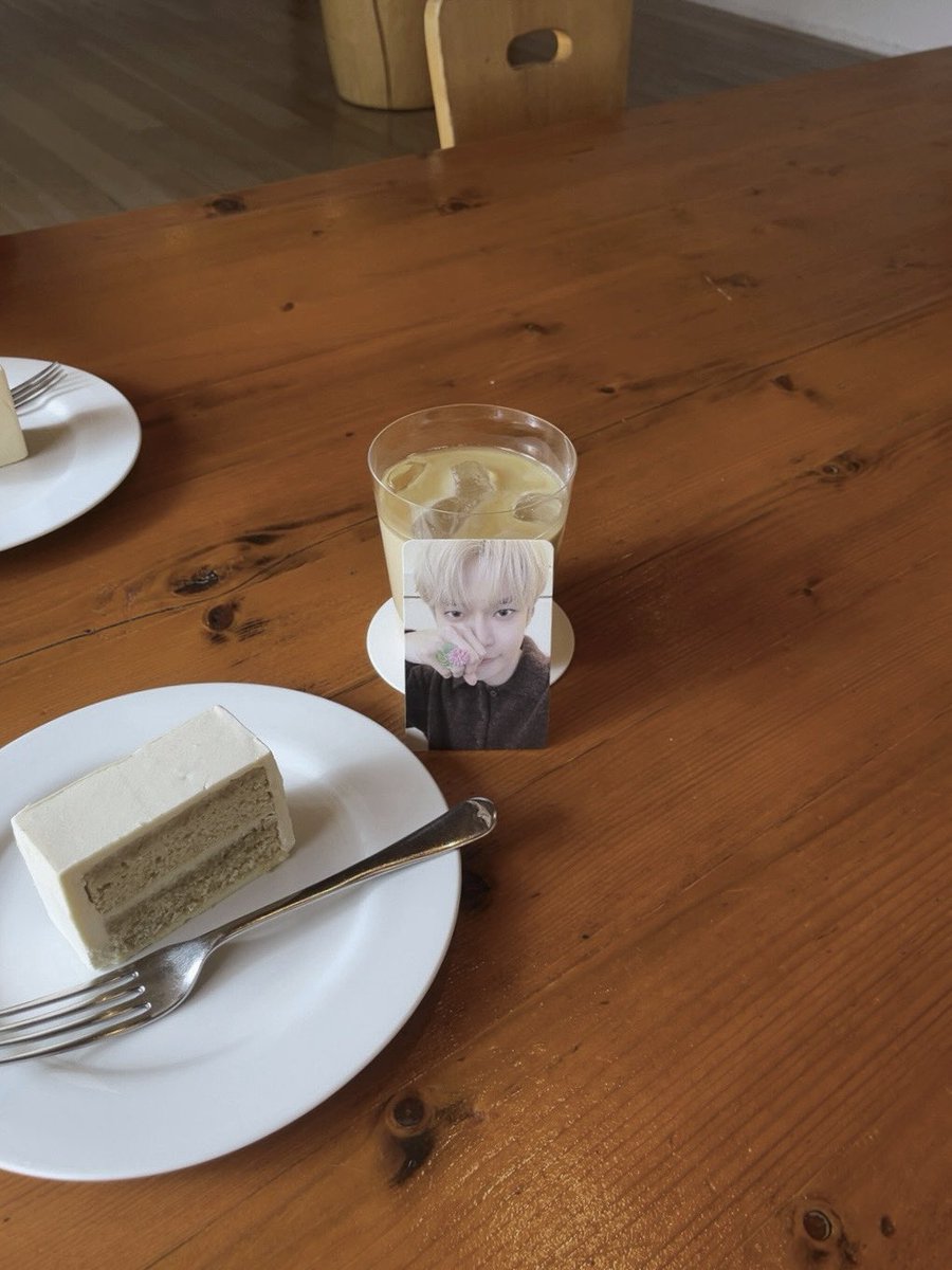  ︎︎ tweet media