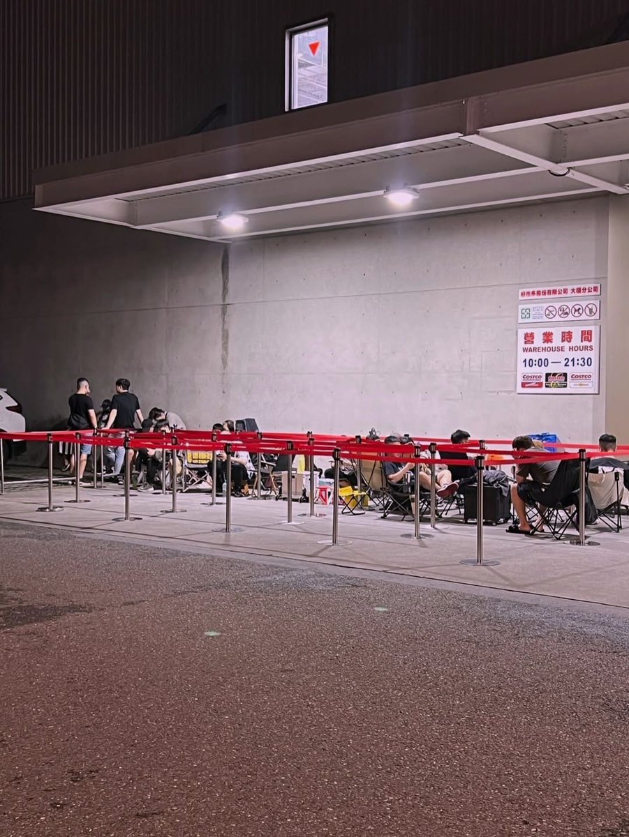 JustinB_Low's tweet photo. 原来幸福可以如此简单：一碗香气四溢的乌冬面便已足够。 https://t.co/32vlfhRitp
