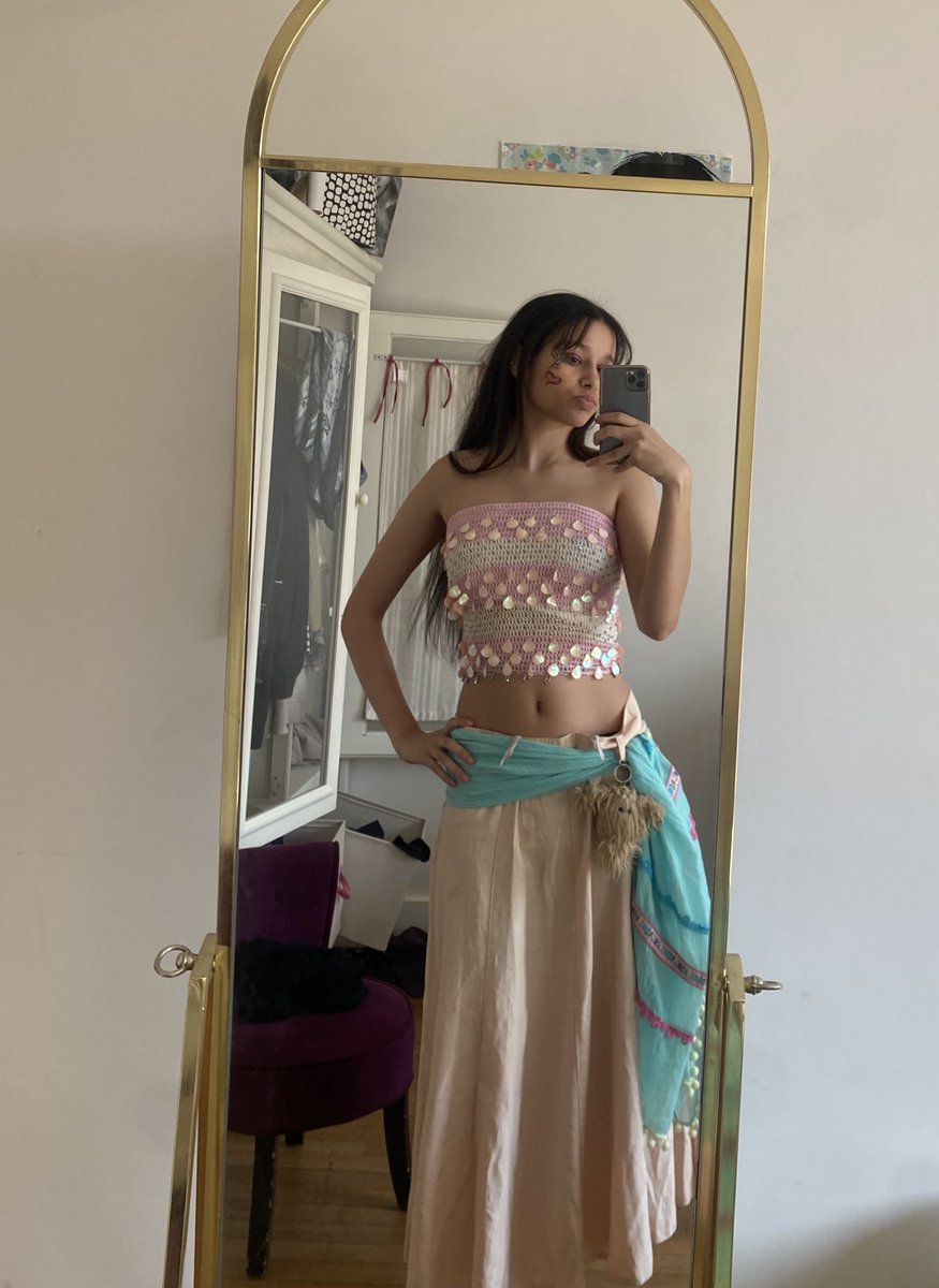 sofi • saw nmixx 🐋 tweet media