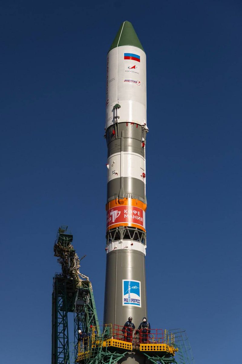 SpaceNosey's tweet image. En una hora se lanzará la misión Pregress MS-33 de reabastecimiento a la #ISS.

Con este despegue la plataforma 31/6 volverá a estar operativa tras de unos meses después del incidente.

Parece que el cohete lleva varios anuncios publicitarios.