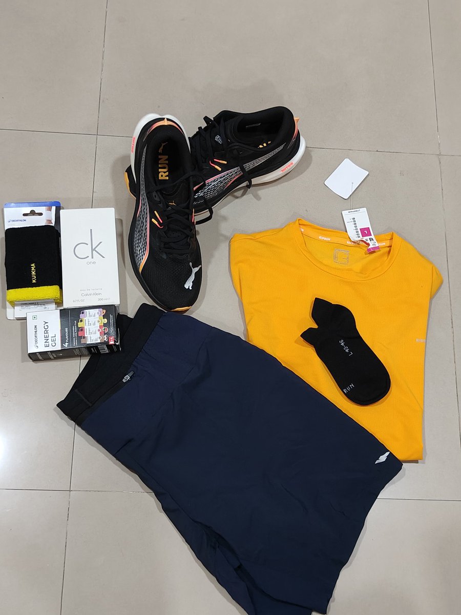 Built my HYROX race setup today.

Not optimized for style.
Optimized for fatigue.

Tested what breaks.
Kept what holds up.

Let’s see if it translates on race day.