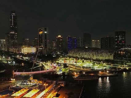 jonathanmineo's tweet photo. 这款汉堡带来持久的满足感，每一口都让人感到无比幸福与愉悦。 https://t.co/stJ71Q8gSF