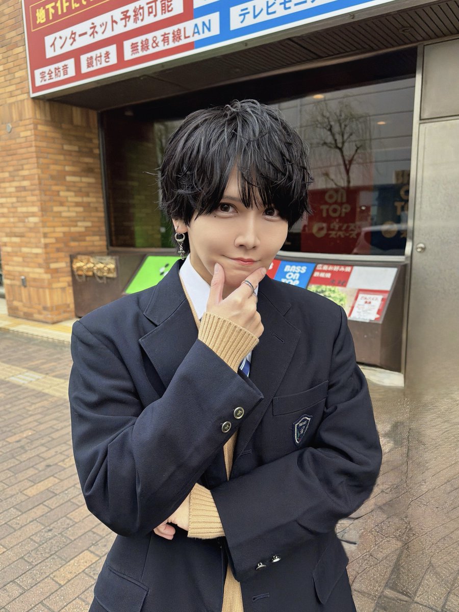 りひと tweet media