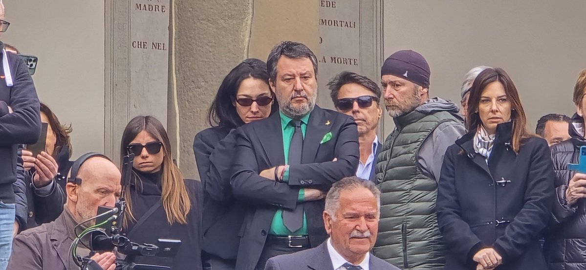 Claudio Borghi A. tweet media