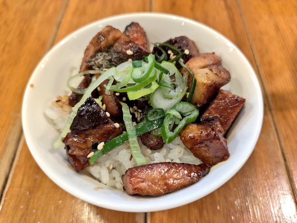 fuzyqun's tweet photo. この前の🍜
らーめん 森や。@戸塚or本郷台
カリフリちゃーしゅーめん味噌細麺
サラサラサラダ＋ポテト
ちゃーしゅーこはんちび

サラサラサラダの玉ねぎクソ美味かった！いつも最幸🙆超満足🈵ごちそうさま😋 https://t.co/HEX8ox3C2Y