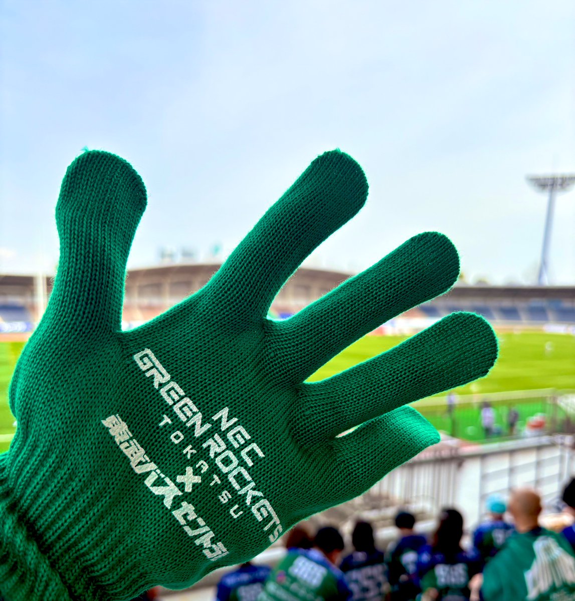 デラックス佐々木 tweet media