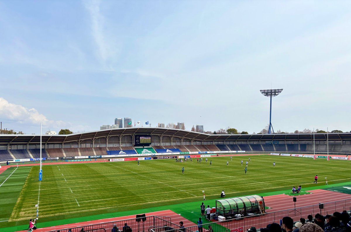 デラックス佐々木 tweet media