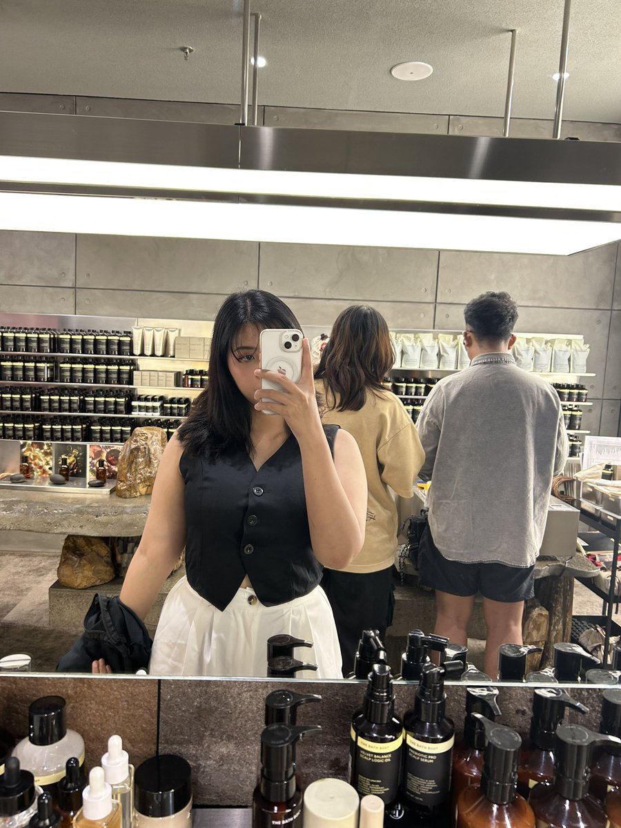 ⋆｡‧˚ʚ🍒ɞ˚‧｡⋆ tweet media