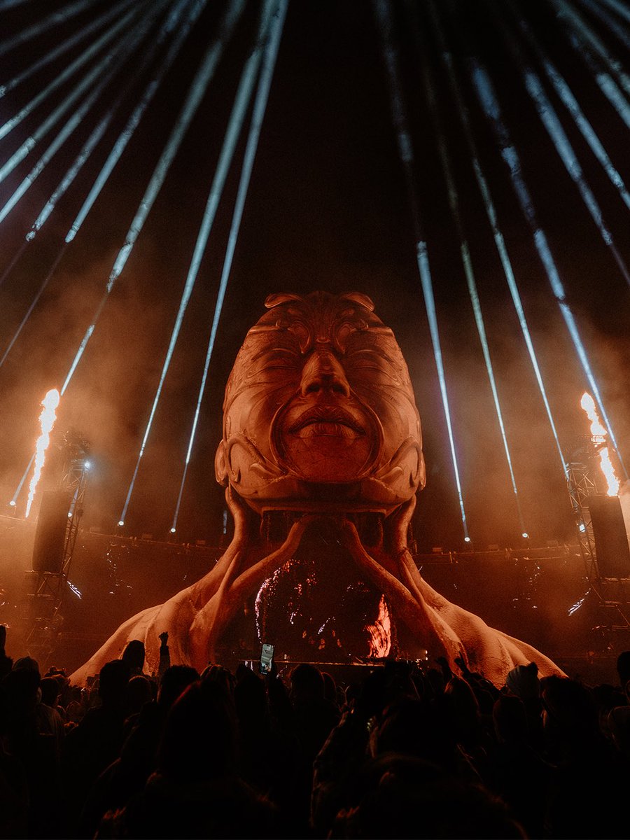 Tomorrowland Winter tweet media