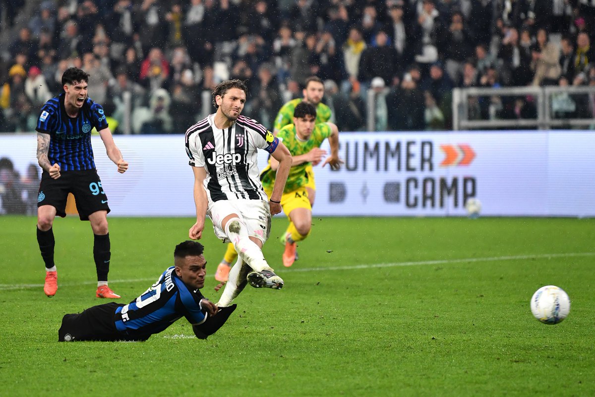 Gian profondamente affranto tweet media