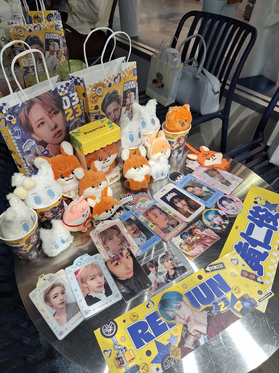 yrevevolatuy's tweet photo. กองทัพอินจอลมีบุกก!

#2ndEndearingRJDay https://t.co/MhPlCK4hdP