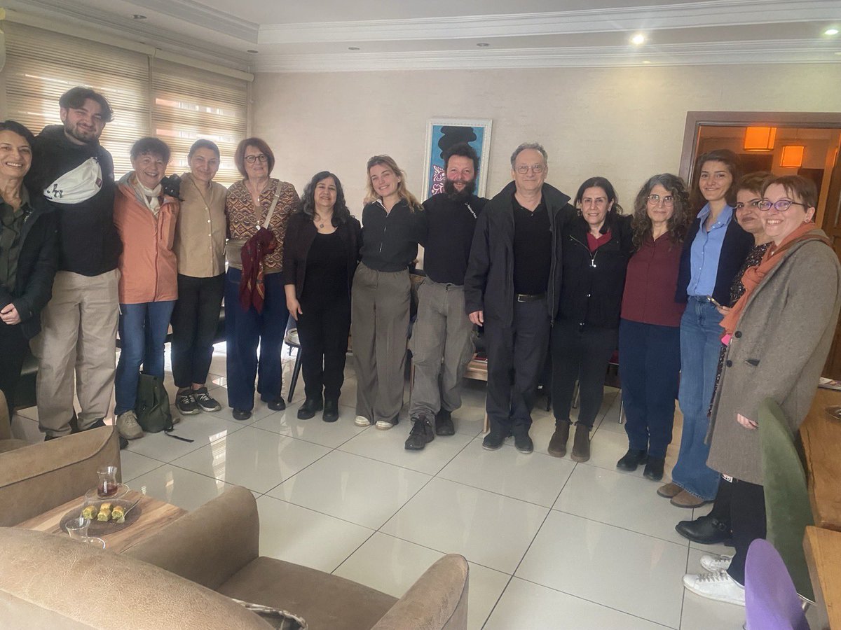 Tevgera Jinen Azad-Information Center tweet media