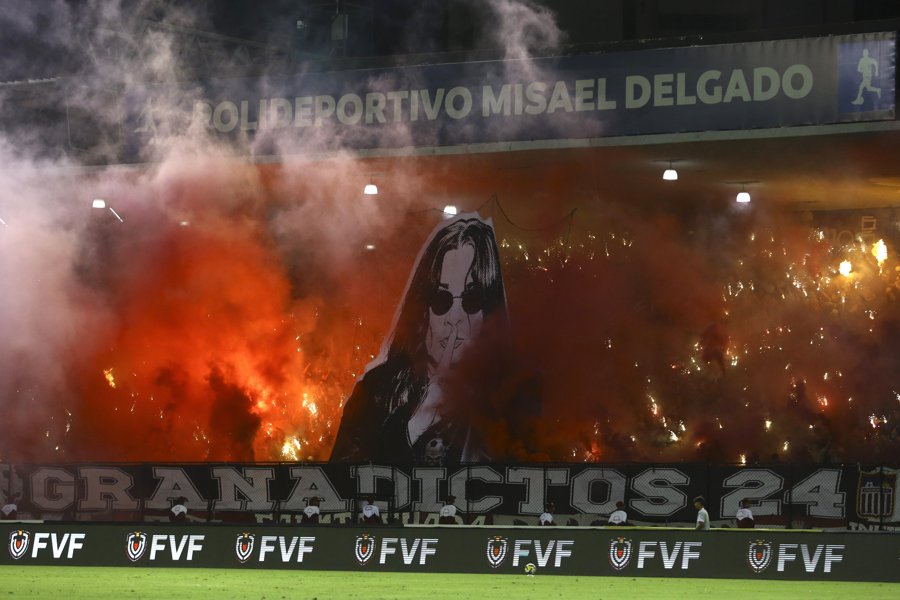 Nunca es mal momento para recordar que CARABOBO ES 100% GRANATE 🇱🇻😎

Y no solo en la cancha, también en las calles y su gente!!

La Academia no existe!!!