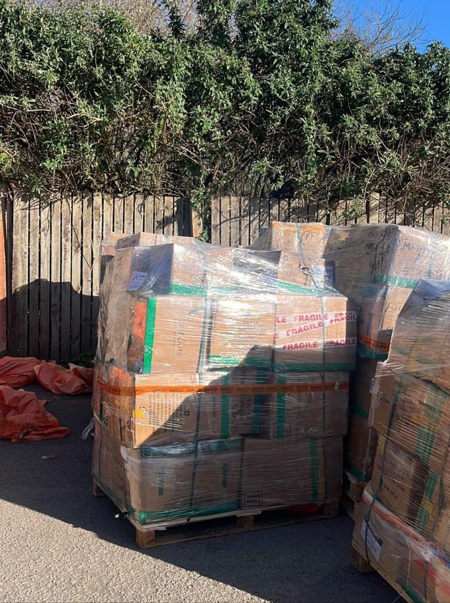 As delivered to our yard in the UK for redistribution across Europe for our amazing customers. 

Cargo and Logistics matters is our niche. So why not trust us today and you will be glad you did. 
.you are getting full value for your money.