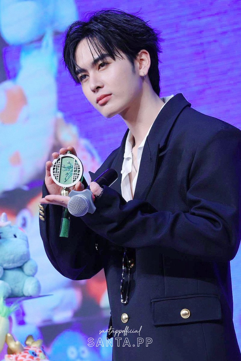 SANTAPP OFFICIAL TH tweet media