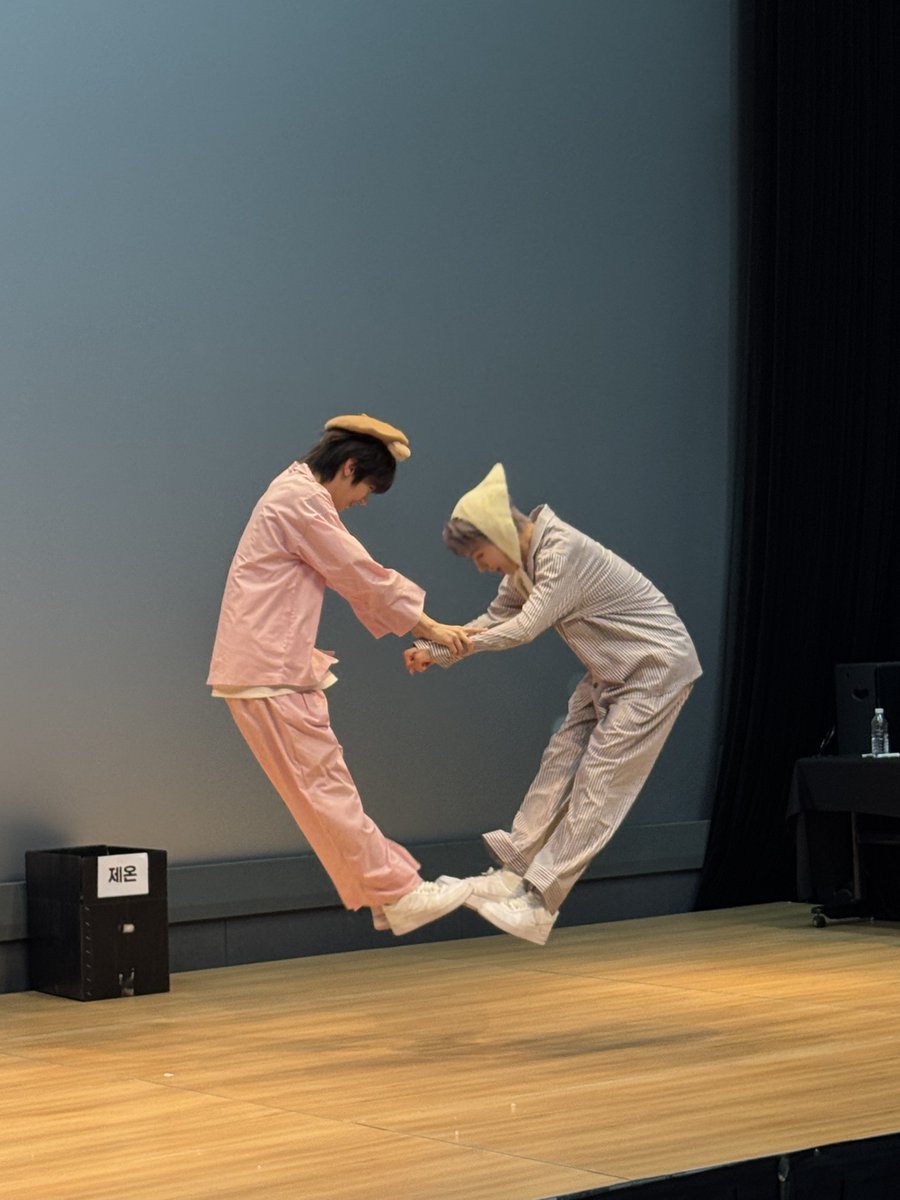 일상이 tweet media