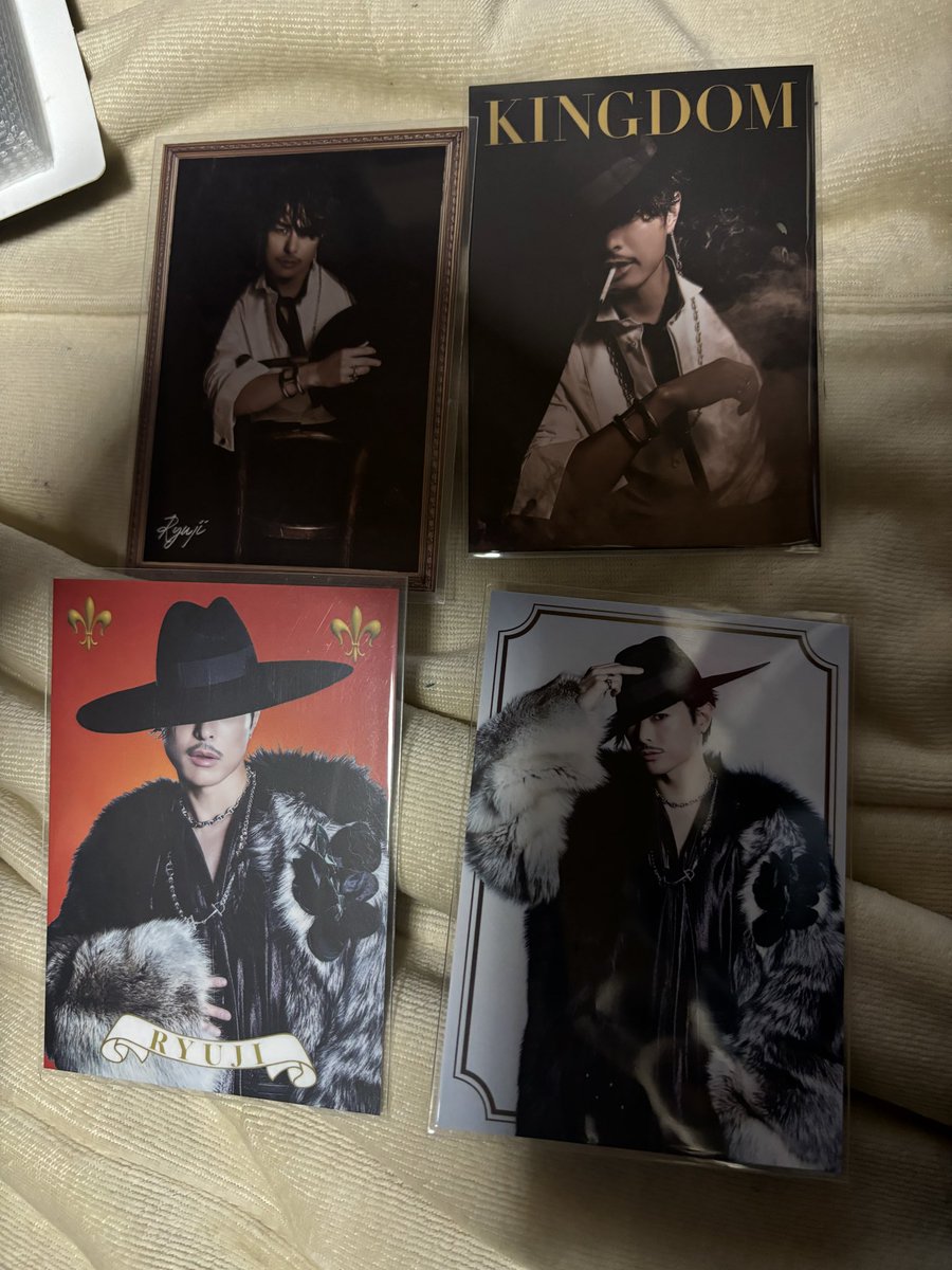 おみおみ tweet media