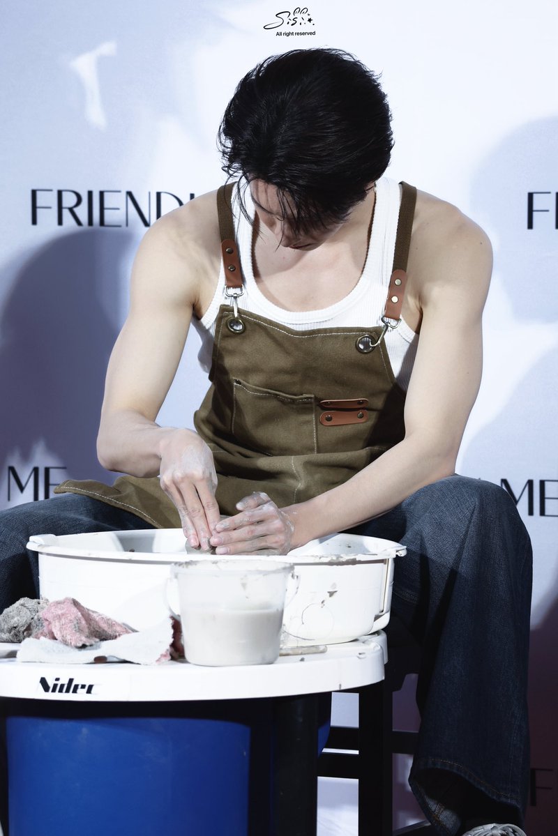 sisi ✩ tweet media