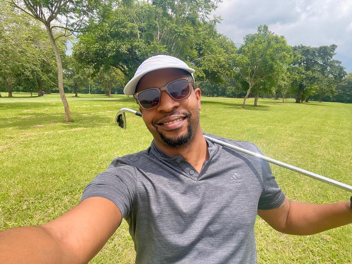 Drudysseus's tweet image. Golf is really just an excuse to dress like a Dad. #Golf #GolfLife #AmateurGolfer.