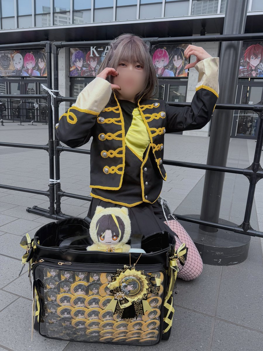 miri_c__'s tweet photo. セカンドワンマン1日目ありがと.ᐟ.ᐟ
可愛いもかっこいいも詰め込まれためておららしいLIVEでめっちゃ楽しかったし幸せな時間だった꙳☄︎
らいとくんめっちゃかっこよかった😭ᩚ
着いてきてよかった好きになってよかった大好き💛ᩚ

 #めておらKアリーナライブ  #ねえねえらいと https://t.co/ubwNy9qFUy
