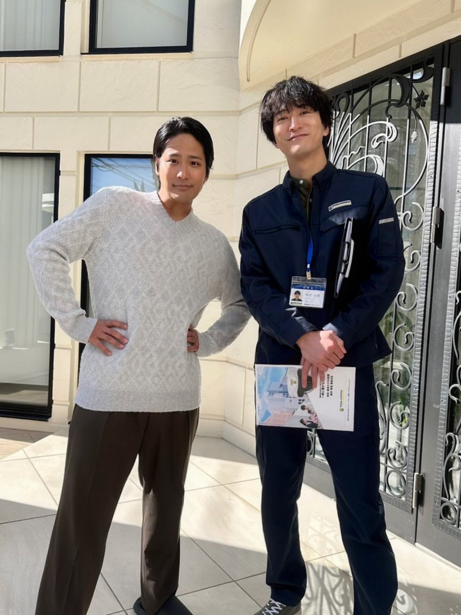 doubt_ytv's tweet photo. #誘拐です 📸 𝙤𝙛𝙛𝙨𝙝𝙤𝙩

有馬家を訪れた壮亮👀
玄関前で📷💫

1~3話&amp;最終回TVerで見逃し配信中！
🔗https://t.co/5PetHhhZ9t
ぜひ何度もお楽しみいただけたら嬉しいです✨

「身代金は誘拐です」
#浅香航大 #桐山照史 https://t.co/8Z4Y0j4ain