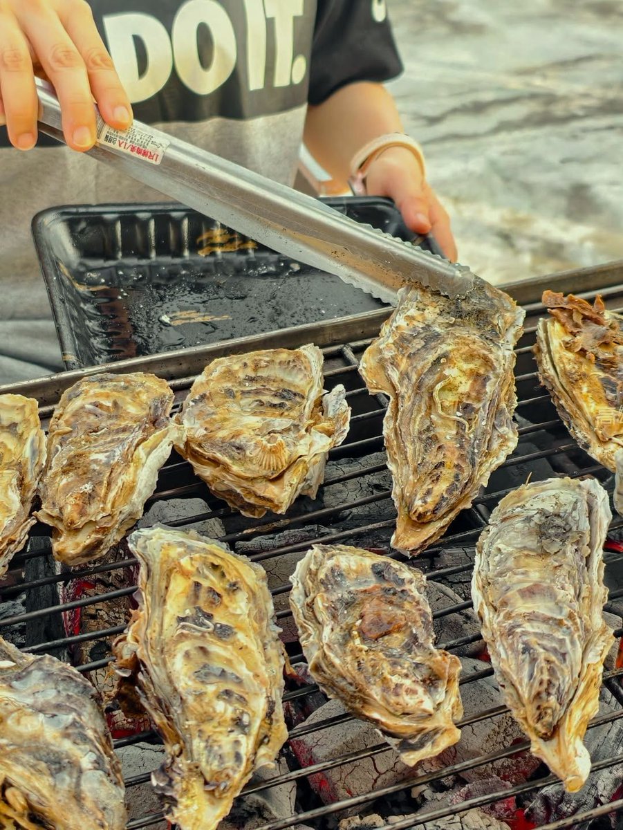 lbv1032000's tweet photo. The craving that strikes me hardest after dark is for lobster baked with cheese, as it provides an incredibly fulfilling experience. https://t.co/8fvLO39cNl