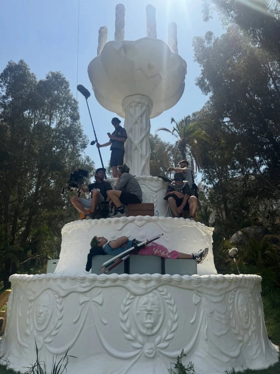 ตัดภาพไปที่