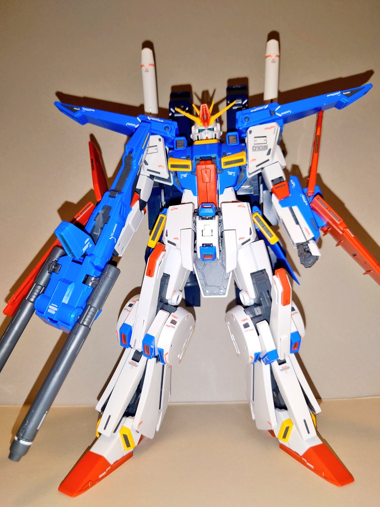 ARX_8M9's tweet photo. ところどころデカール貼り間違いや失敗がありますが、取り敢えず途中まで完成しました。
後はフルアーマーを残すのみ⋯ https://t.co/cGLpAoQoBy