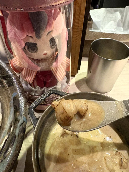 ヨーコちゃん、もつ つけ麺だよ。もつが魚介系のスープと相性良くて意外!美味しかった #ちん飯