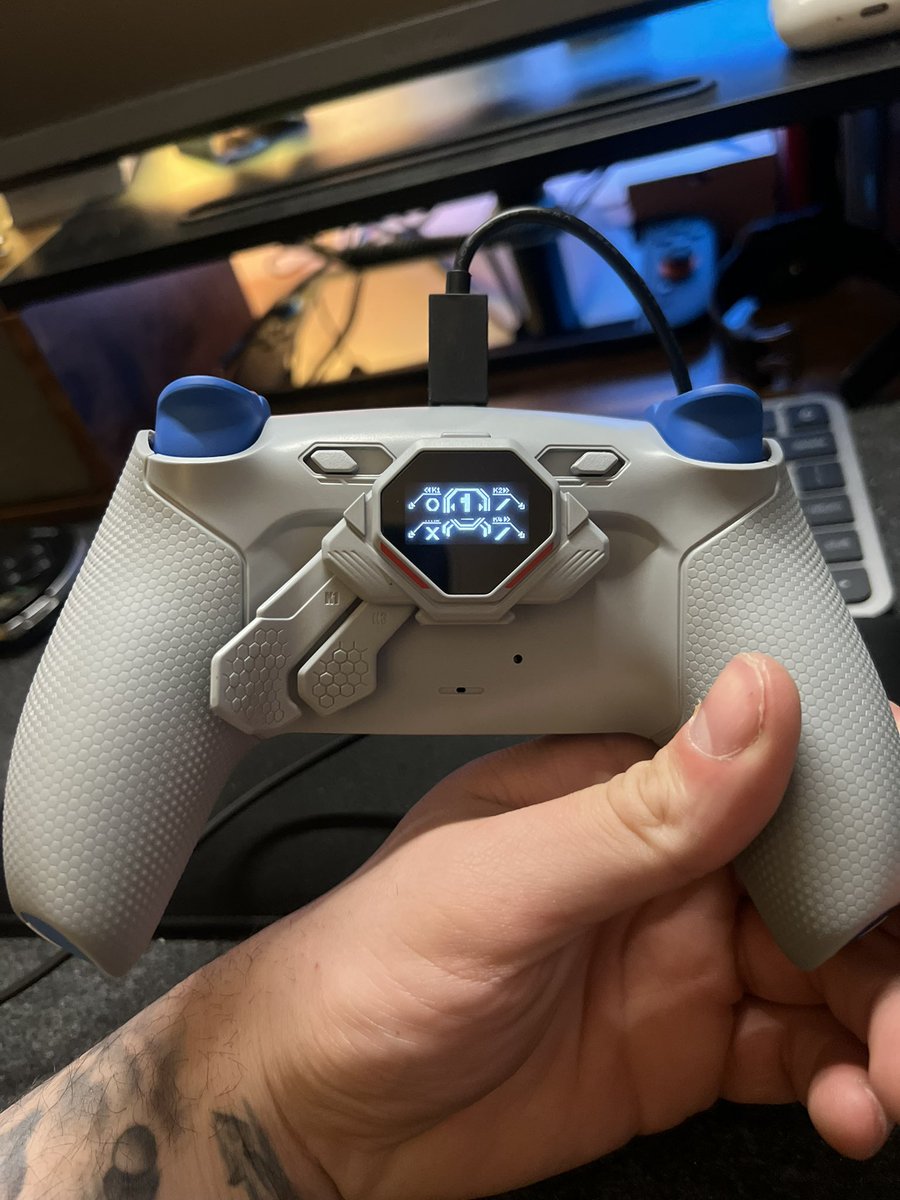 xfrankiefatch tweet media