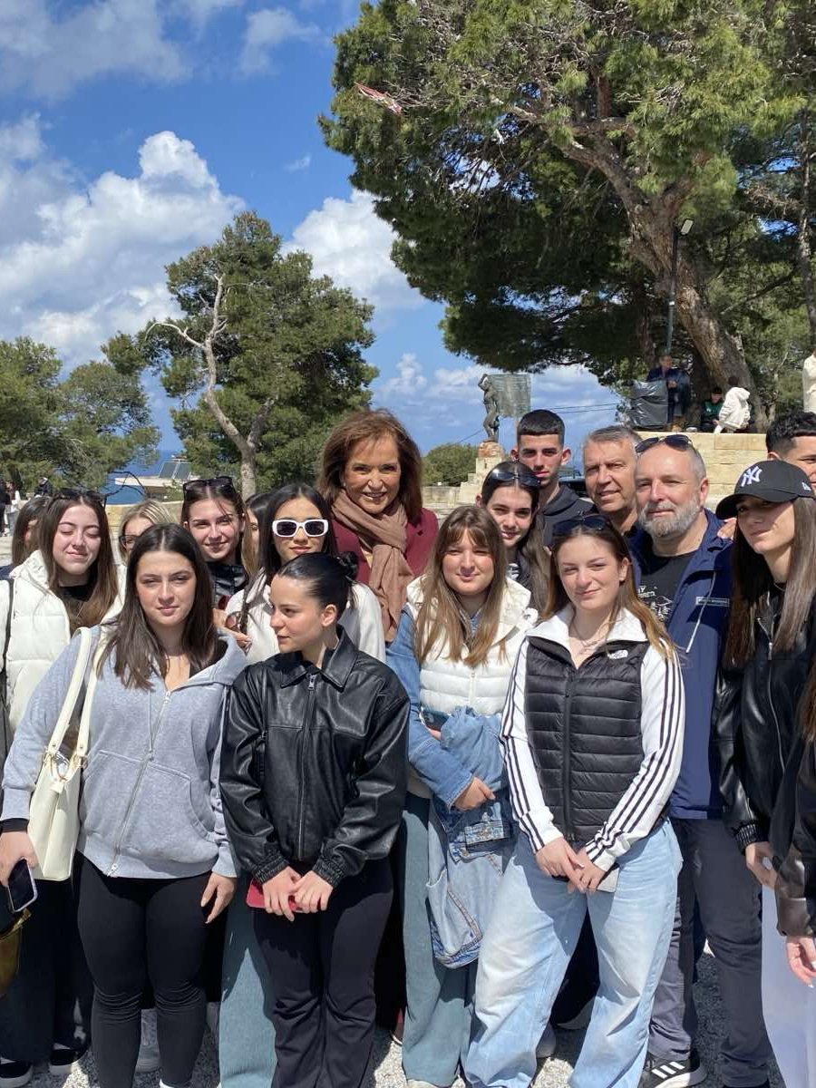 Ντόρα Μπακογιάννη tweet media