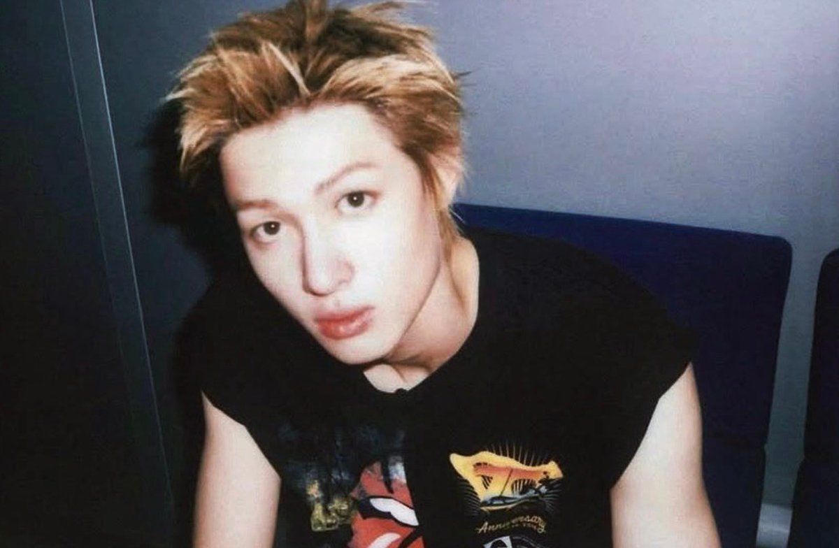 Base umum bisa follow @cornerfess tweet media