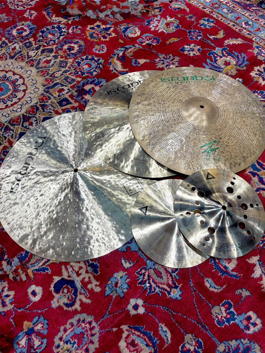 rento_drums's tweet image. いつもありがとうございます🥁
⁡
@LudwigDrumsHQ 
@IstanbulAgop 
@InnovativePerc 
@Nonaka_NPG 
⁡
#drums #木村蓮翔