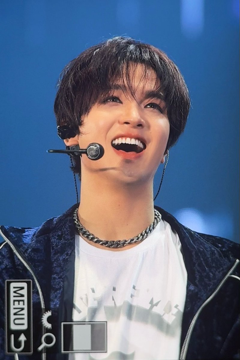 𝙃𝙄𝙓 tweet media