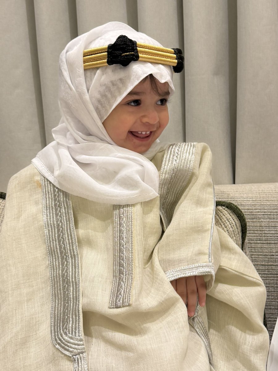 halwerafi's tweet photo. #عيد_الفطر_١٤٤٧ه
 #كل_عام_وانتم_بخير

وإنّي أراك لعمري عمرًا ، ولقلبي حبًا ، ولروحي شيئًا يغنيها عن كل الأشياء …🤍 https://t.co/JLsEVNP9pj