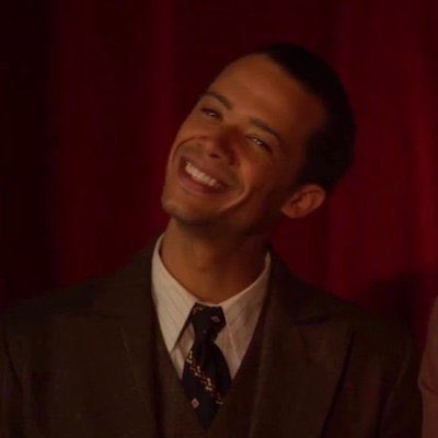 🎭 watching iwtv tweet media