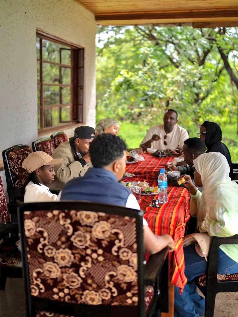 VisitMakuyuni's tweet photo. This Eid, Eng. Hersi Said @Caamil8 President @YoungAfricansSC, Chairman of the African Club Association, and CAF Executive Committee Member spent time with his family at Makuyuni Wildlife Park, embracing nature as a moment of reflection and renewal. https://t.co/0yrfBR55x7