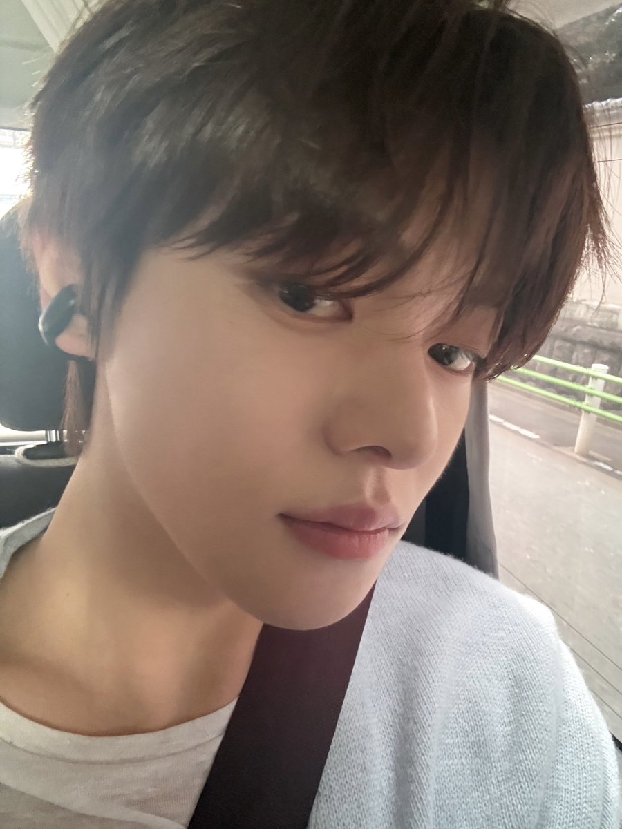 이리오 얼굴 tweet media