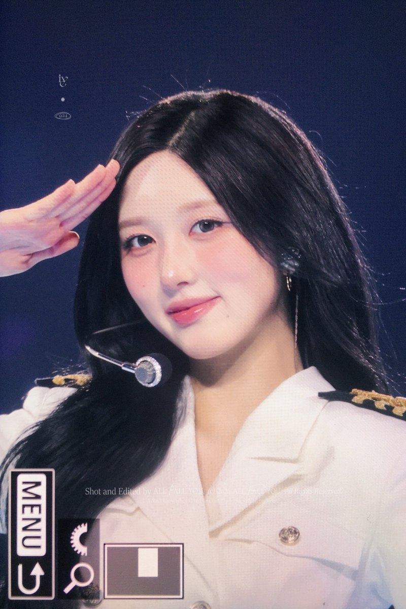 𝑎𝑙𝑙 𝑓𝑎𝑙𝑙 𝑦𝑜𝑢. tweet media