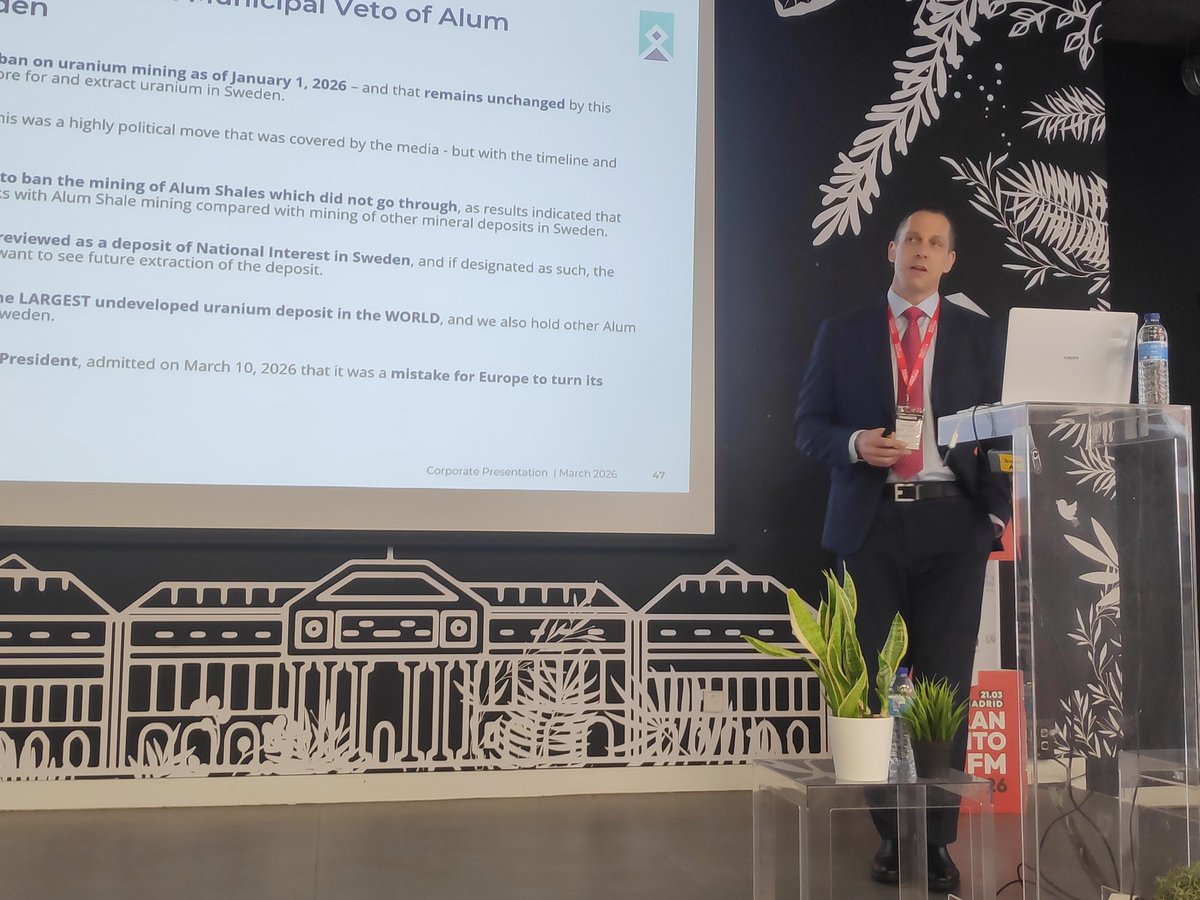 Jesús Sánchez León tweet media