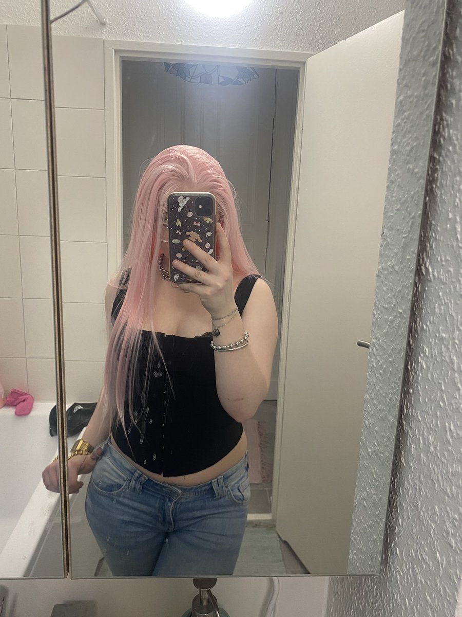 ᯓ★ em tweet media