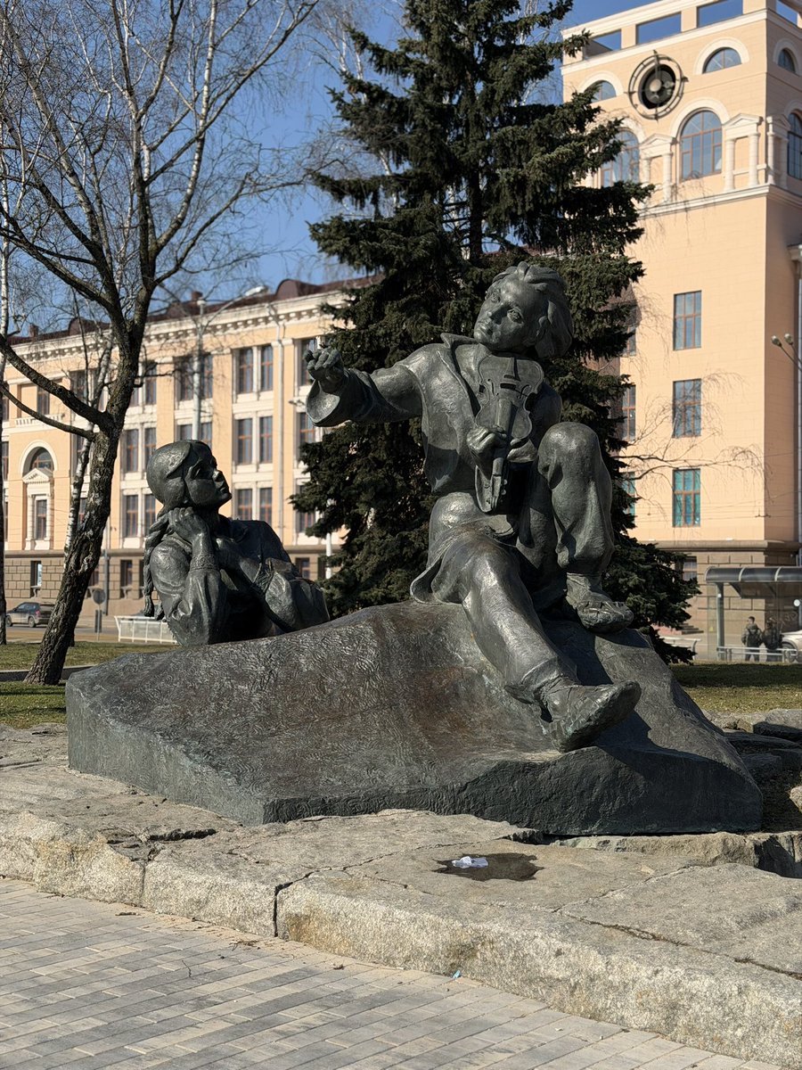 Lonely Bear tweet media